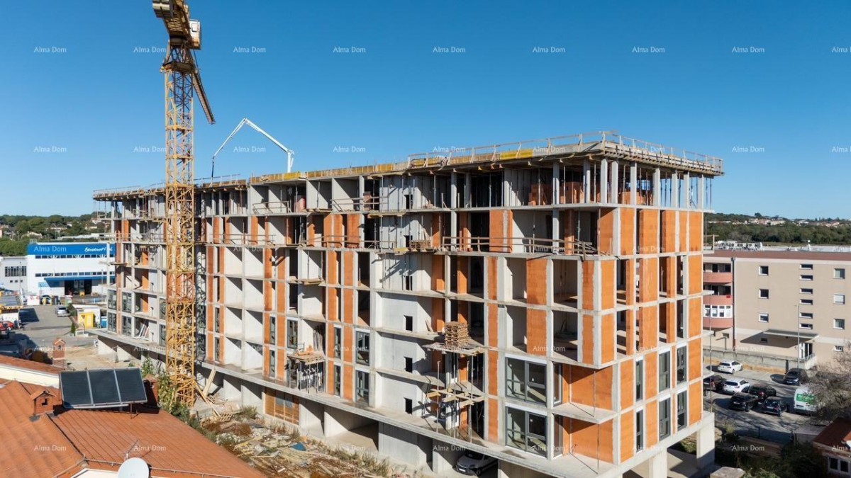 Pula! Multi-family, modern building with an elevator, close to the center. Apartment with a parking space and storage S84. 20