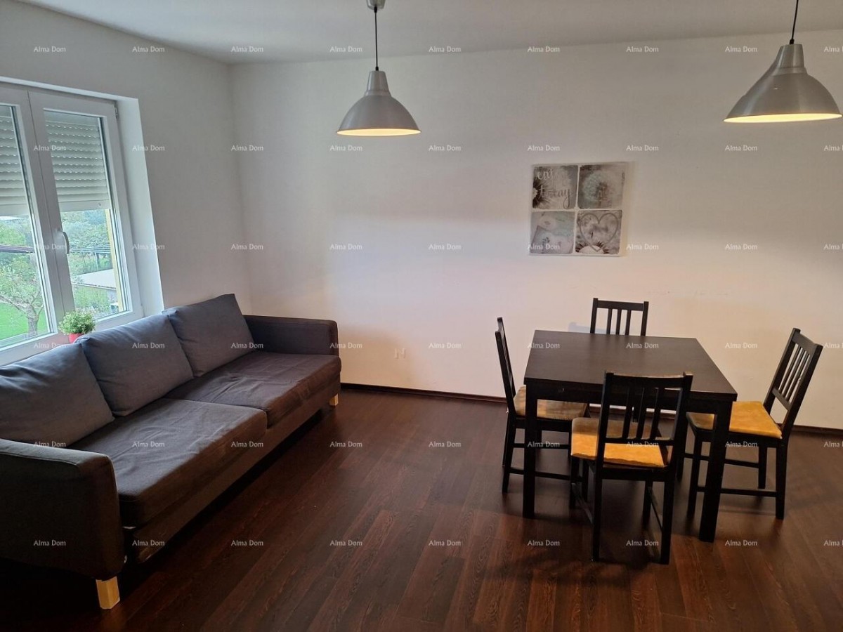 Prodaja-Lijepo uređeni, opremljen stan u mirnom naselju blizu mora, Umag! 1