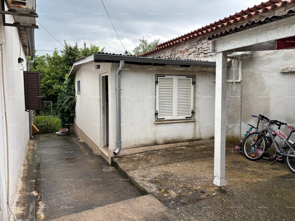 PULA - house in a great location (2 separate spaces) 4