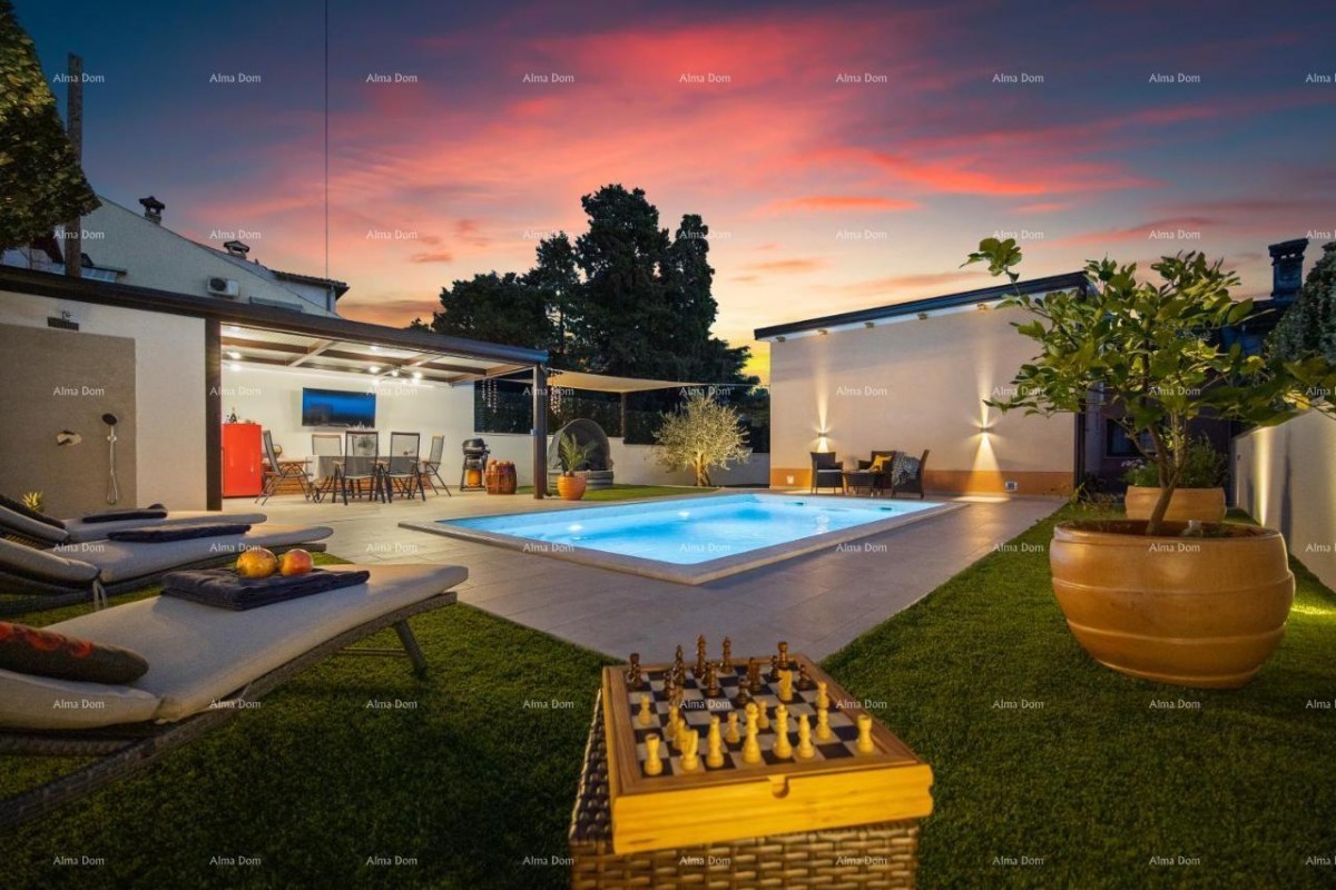 We are selling a beautiful villa in Rovinj. 2