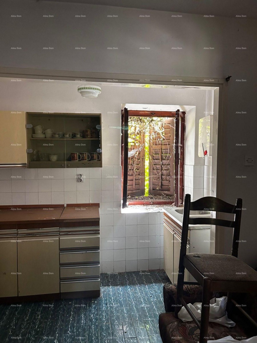 Prodaja hiše s skednjem in zemljiščem v bližini Barbana! 11