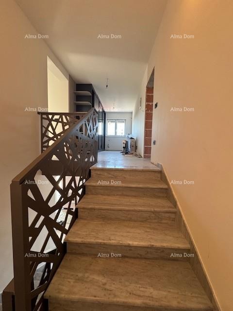 Šišan. Novozgrajena hiša z bazenom 20