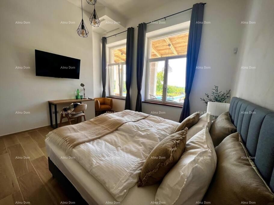 Продается красивый и современный дом, Пореч 14