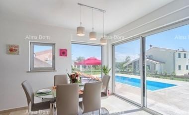 Bella villa in vendita, Marčana 12