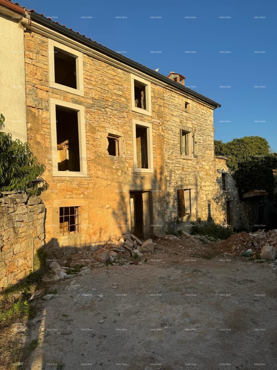 Marčana okolica, Istarsko imanje z več kamnitimi hišami 1