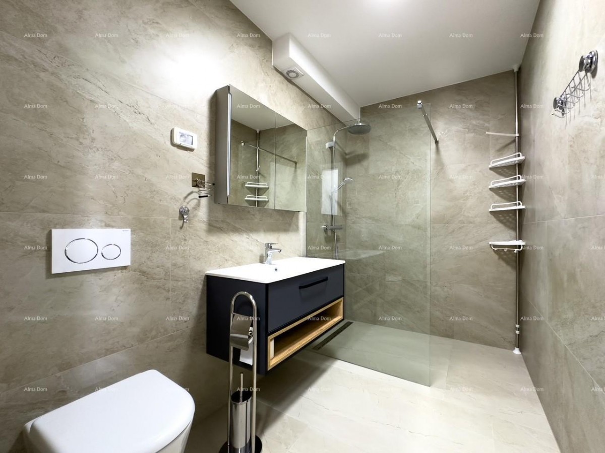 A beautiful apartment in Medulin with a garage 13