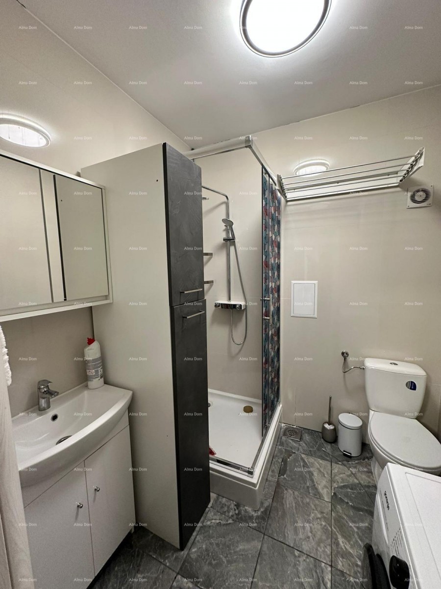 Пула, центр – полностью отремонтированная квартира, 49,33 м², две спальни 8