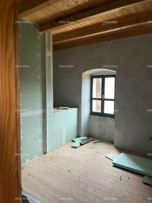 Prodaja obiteljske kuće v mirnem delu okolice Labina 4