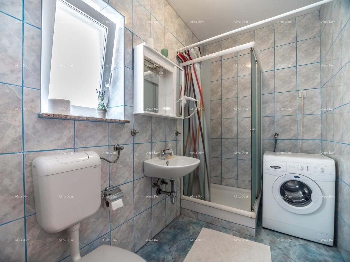 Apartmanska kuća s bazenom!Blizina mora i plaže!  Peroj. 8