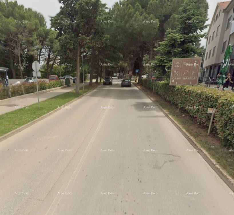 Sale of construction land with an approved project for the construction of a commercial building, Medulin! 1