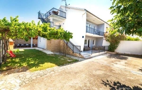 MEDULIN – HOUSE WITH 3 APARTMENTS, EXCELLENT INVESTMENT! 1