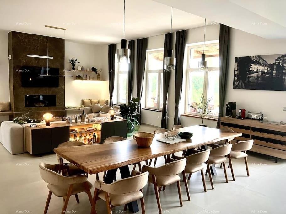 Продается красивый и современный дом, Пореч 22