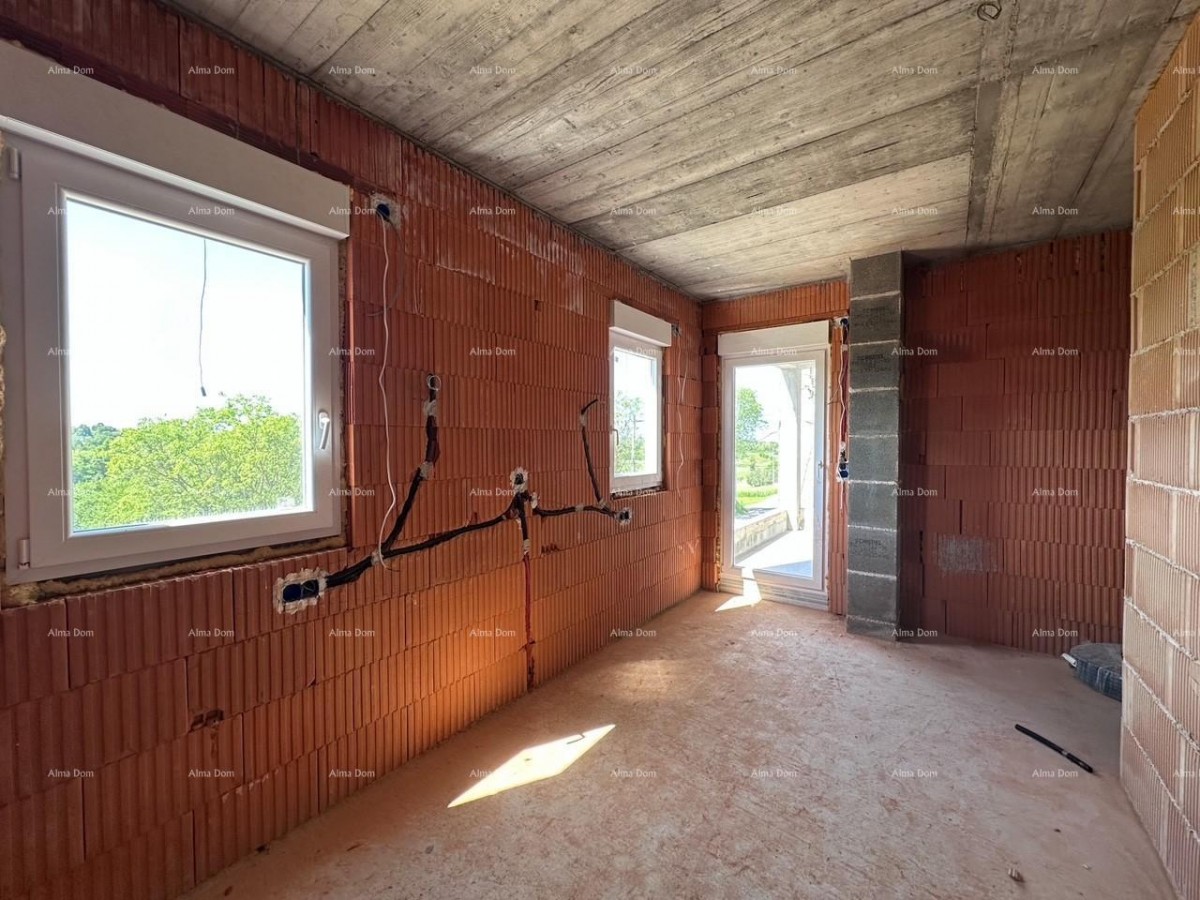 Umag.Продается сдвоенный дом на стадии черновой отделки 14