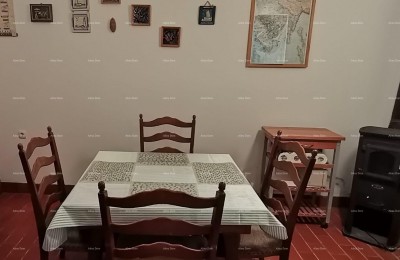 Prodaja hiše na treh etažah, Medulin!