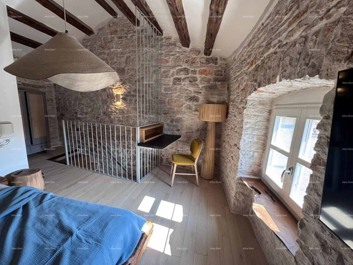 Bale – completely renovated stone house in the center, 116 m² 18
