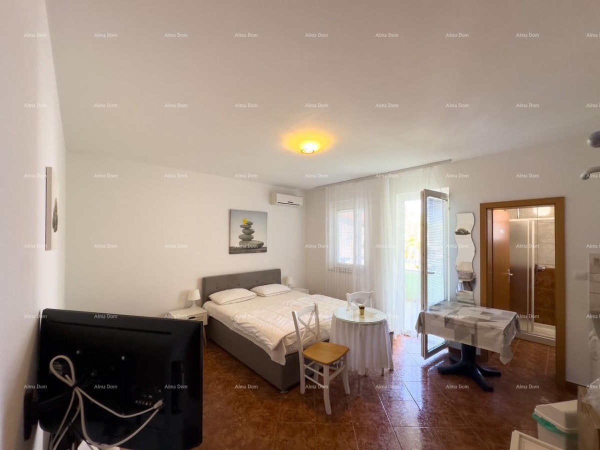 Proximity to Hotel Belvedere. We are selling a studio apartment in an excellent location in Medulin! 1