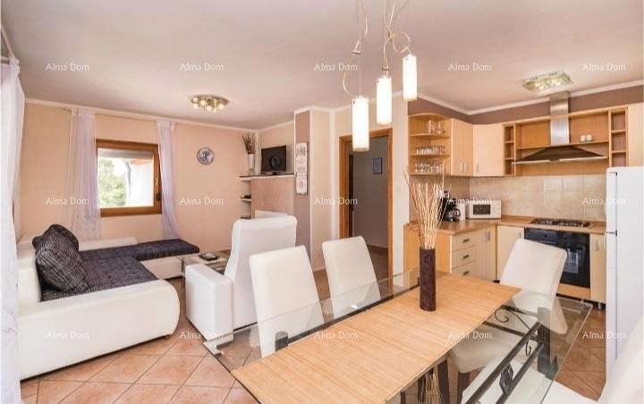 Приземный дом с бассейном в спокойном месте, Пула 12