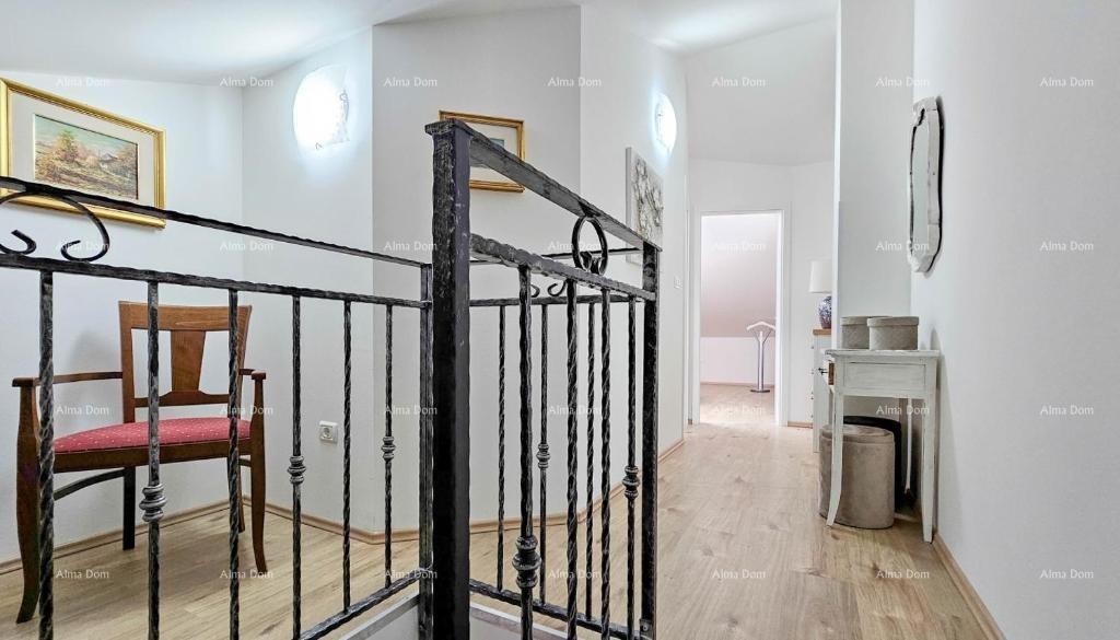 Novigrad – Dvoetažni stan 84 m² s terasom i parkingom 22