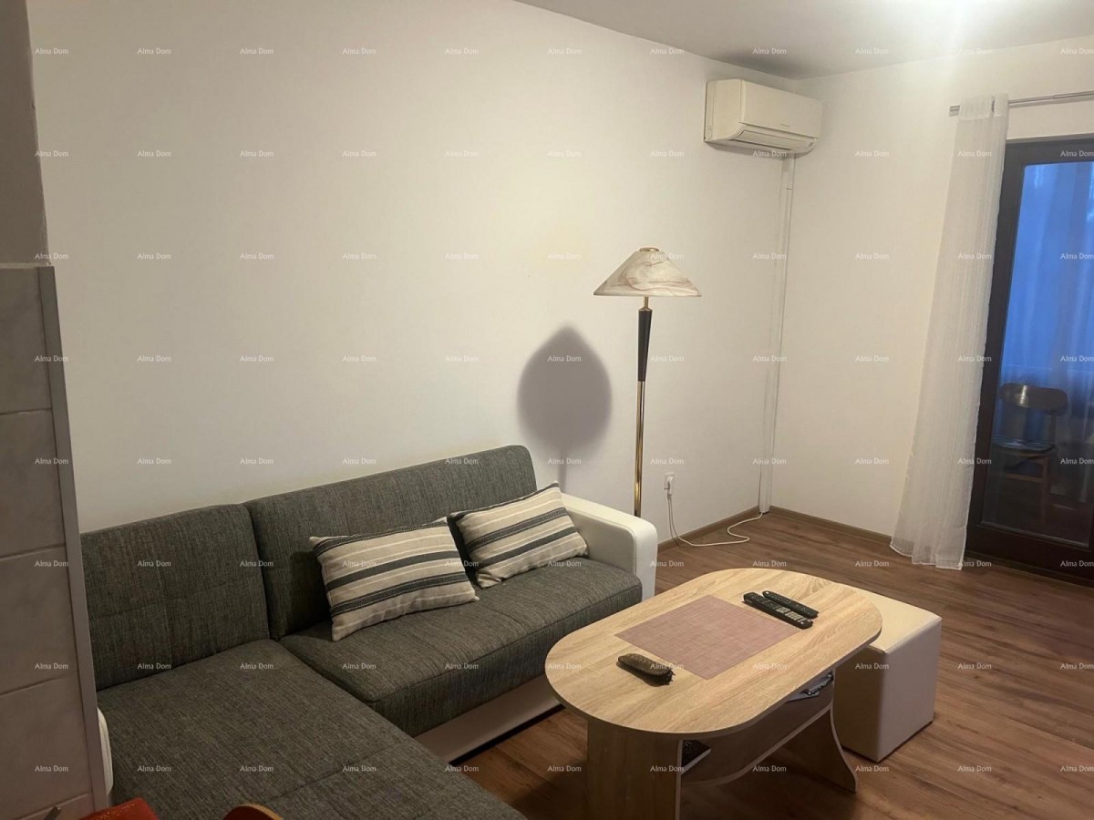 Umag, opremljena garsonjera, 28 m2 3
