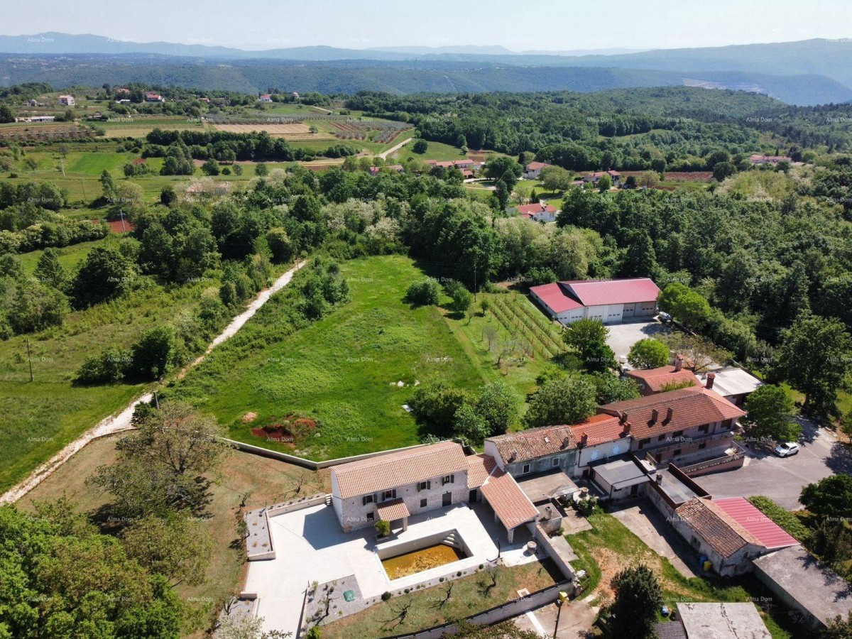 BARBAN - Land for development with a project (house with a swimming pool), 15 minutes to the sea 8