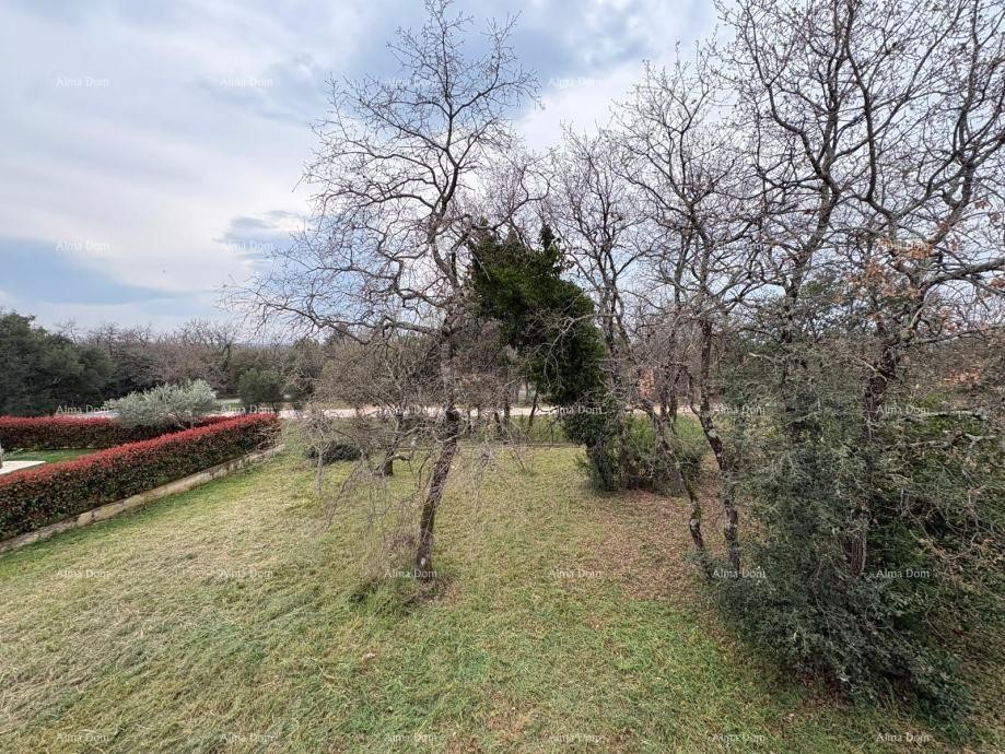 UMAG, apartment, two-story with a large yard of 1300 m2. The property has a usage permit. 15