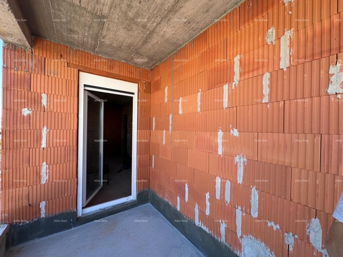 Umag.Продается сдвоенный дом на стадии черновой отделки 26