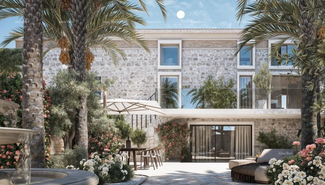 Kamena dalmatinska villa u staroj jezgri- idealna investicijska prilika- Supetar! 1