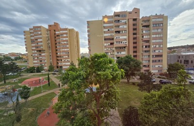 Просторная квартира в Пуле, идеальная для семьи!