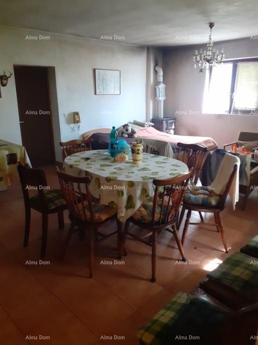 Prodaja hiše z dvema gradbenima parcelama – Tinjan 11