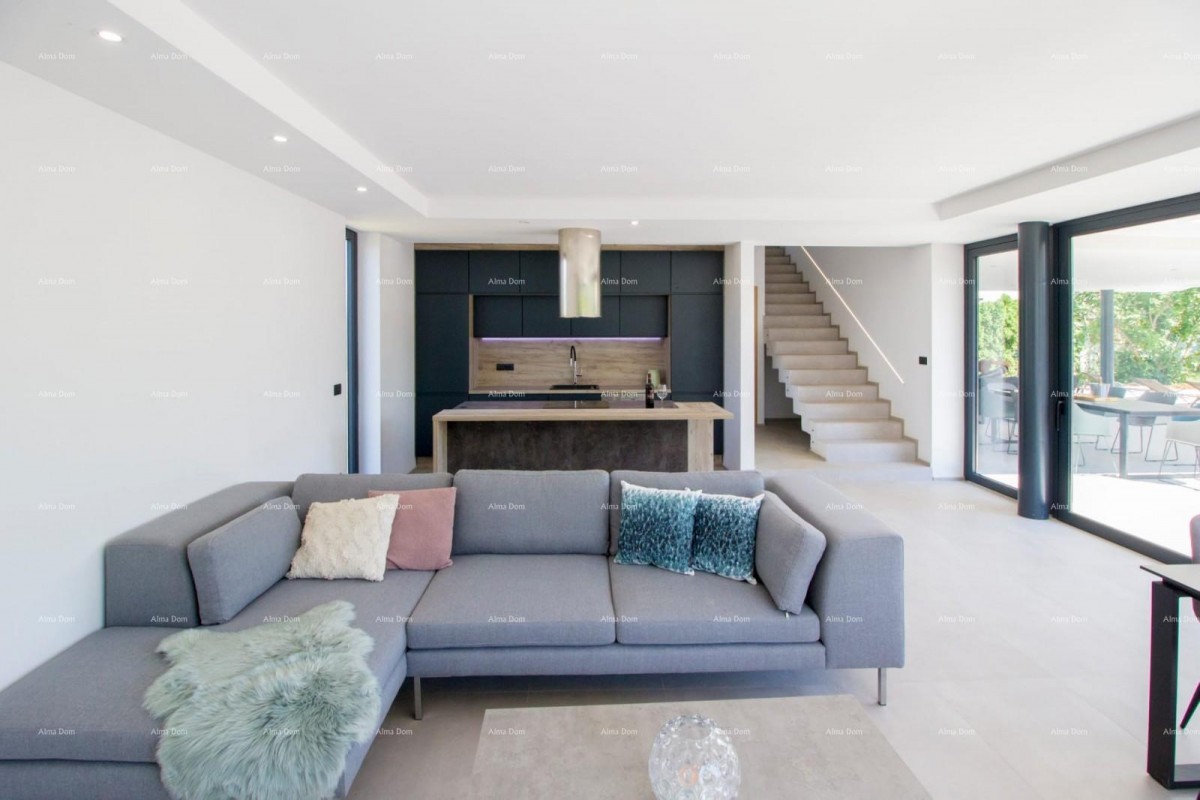 For sale is a modern and luxurious villa located in the beautiful village of Peroj 6