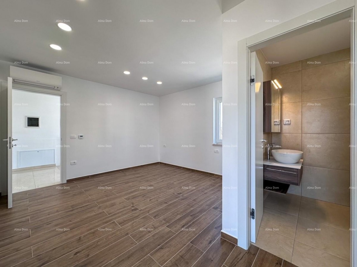 Prodaja čudovite vile z bazenom, mediteranski stil, Umag 39