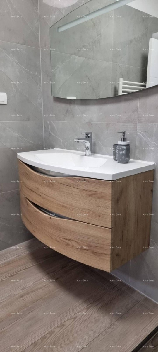 The translation of the title to Slovenian is:  