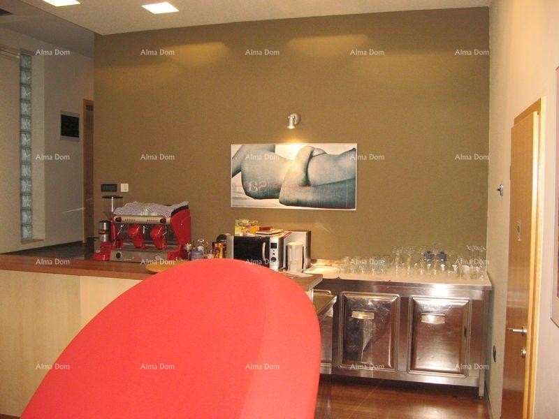 Na prodaju – Luksuzna vila 60 m od morja, Peščena uvala 25