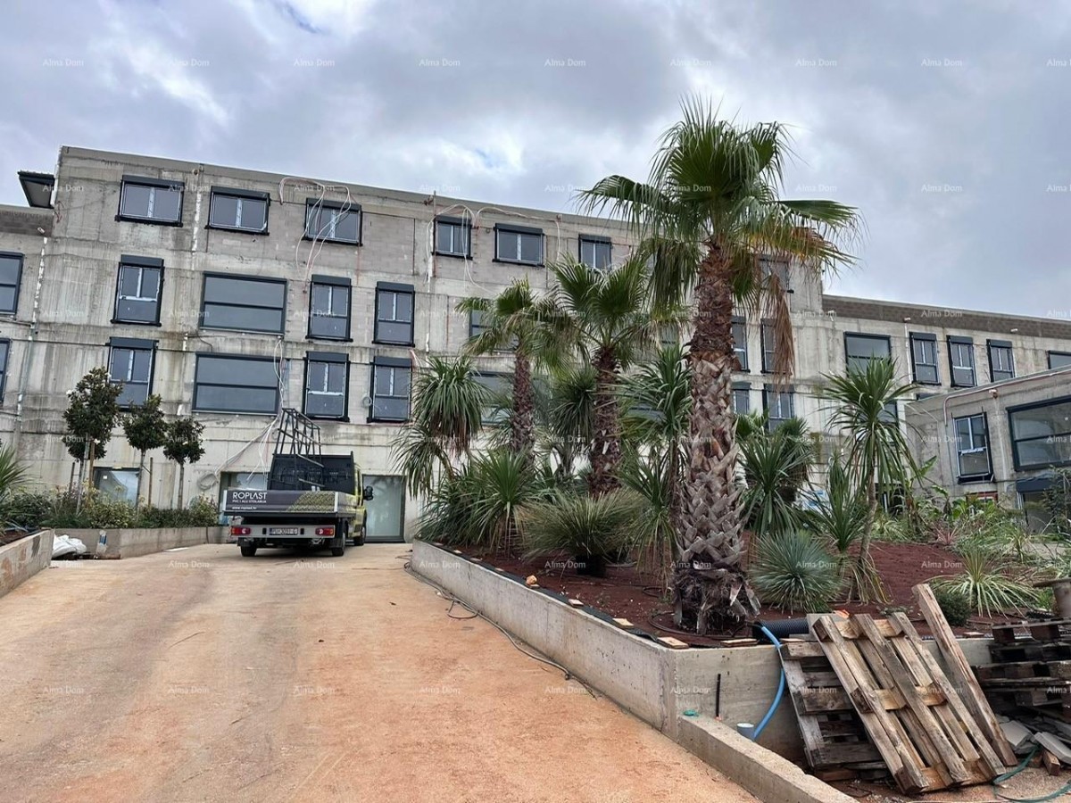 Appartamenti in vendita in un nuovo progetto commerciale e residenziale, Parenzo, J02-edificio J 3