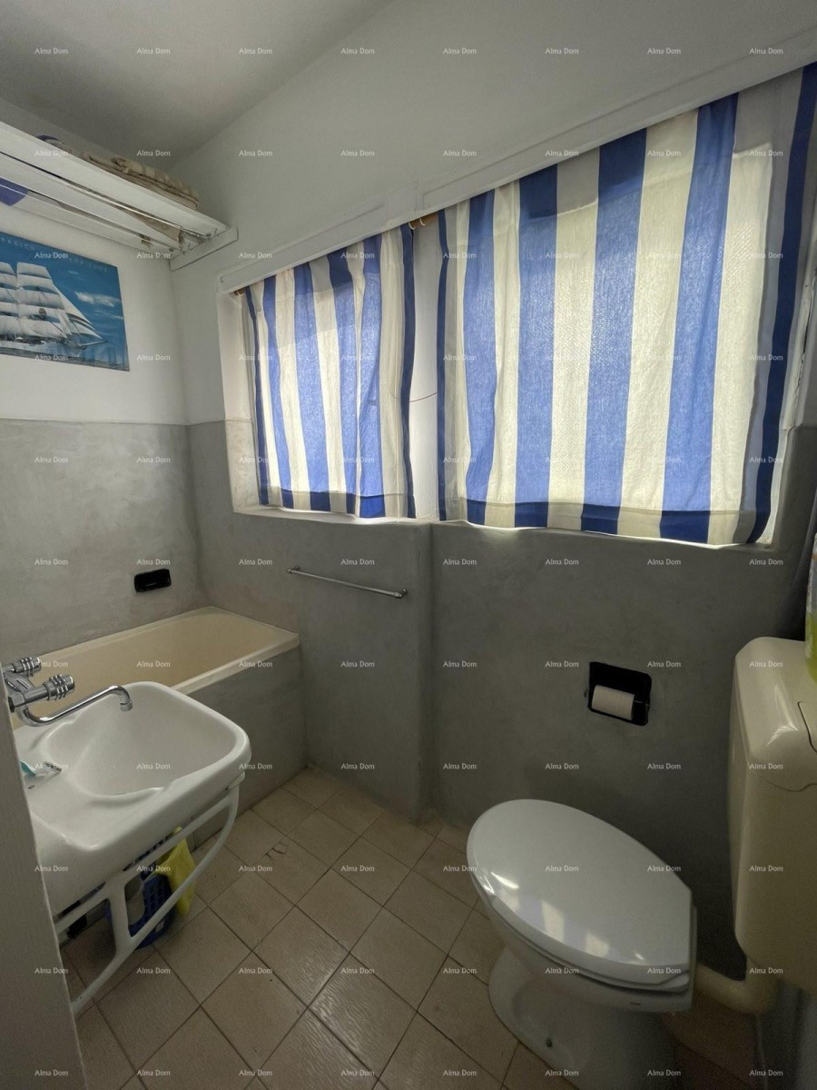 Pula, centar – Prostran trosoban stan od 76,38 m² s dvije terase 21