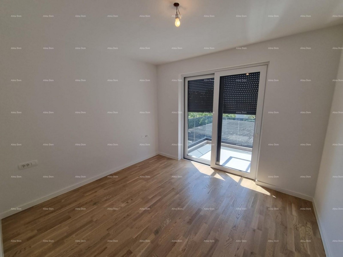 POREČ  TAR !!  Luksuzni dvoetažni stan s bazenom !S1 32