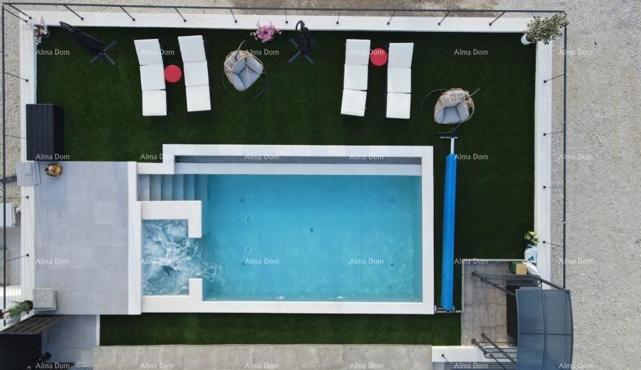 Грималда, роскошная вилла с бассейном и спа-салоном 4