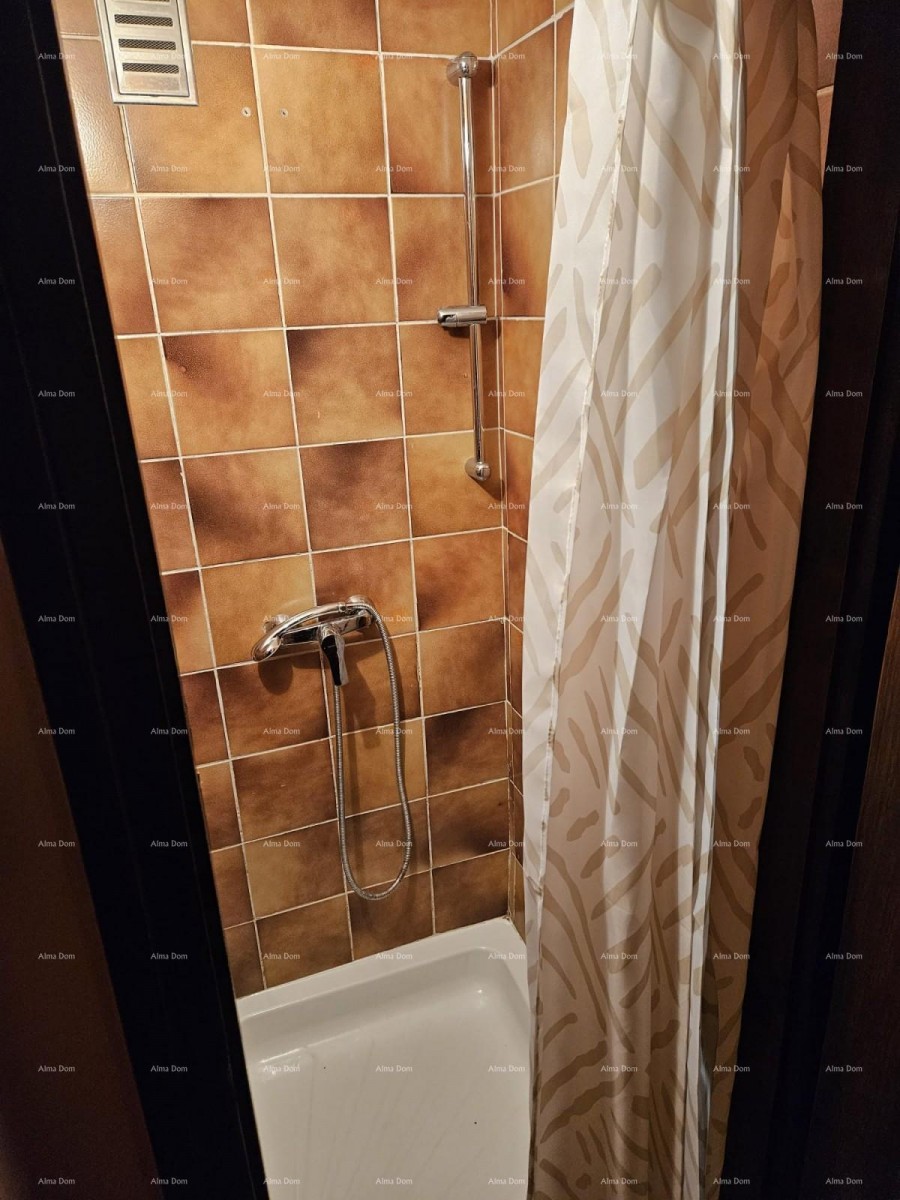 Перо́ж! Дом в ряду! 9