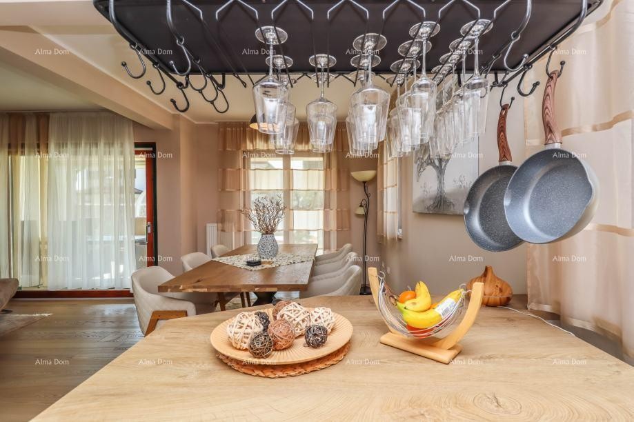 UMAG – Luxury villa with heated pool, just 120 m from the sea 5
