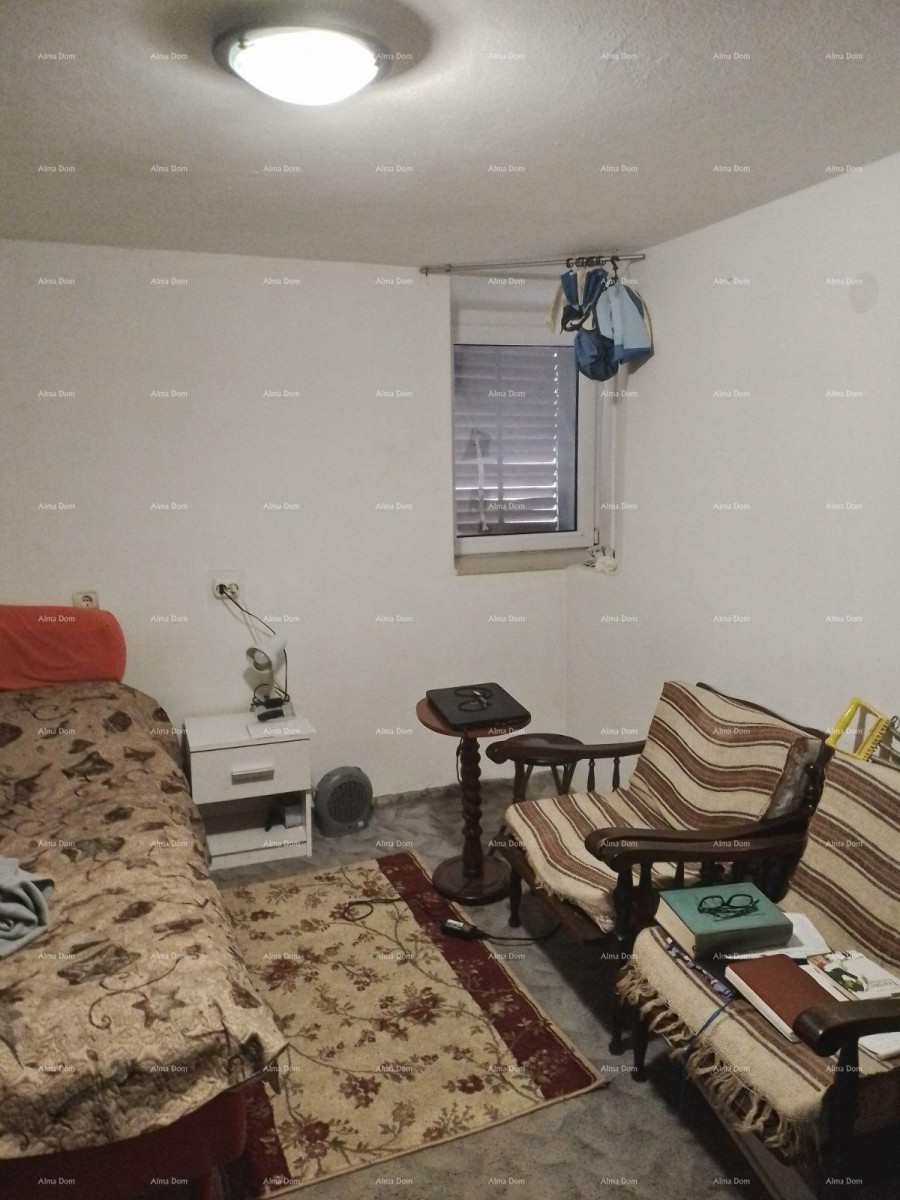 Галижана – Каменный дом в центре Галижаны, недалеко от Фажаны и Бриуни 7