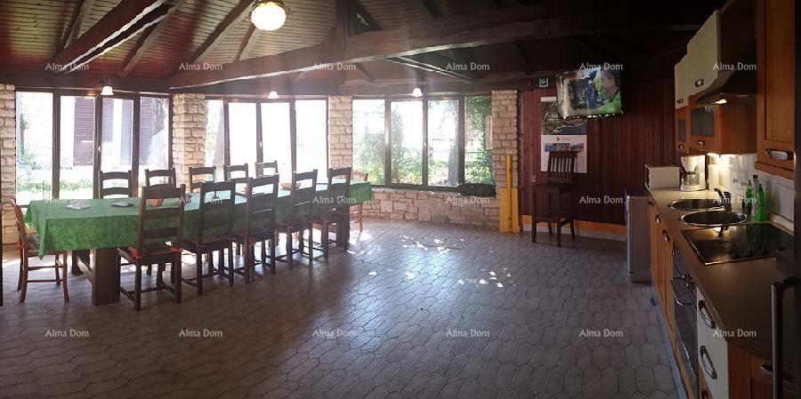 House with a restaurant near Ližnjan - Great investment! 15