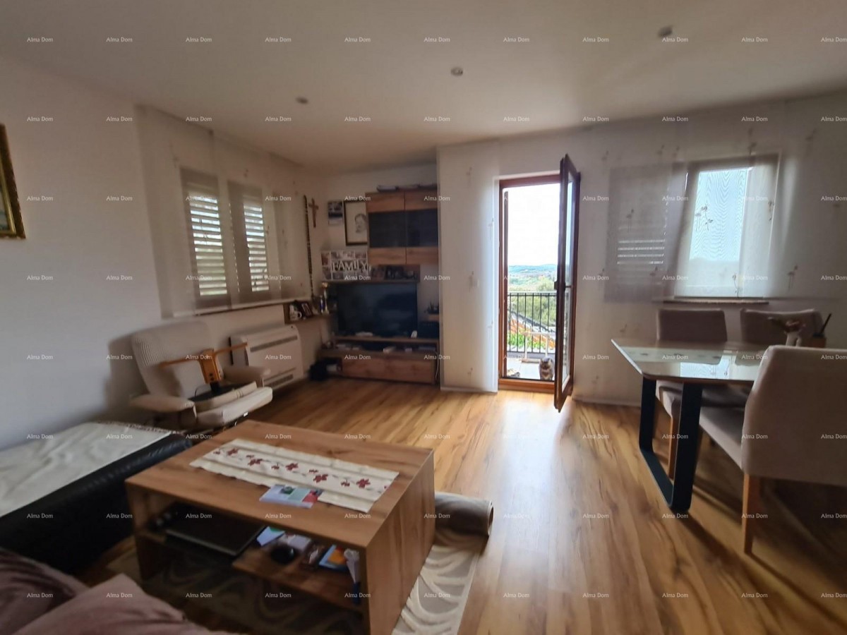 KUĆA SA TRI  APARTMANA,  MEDULIN 39