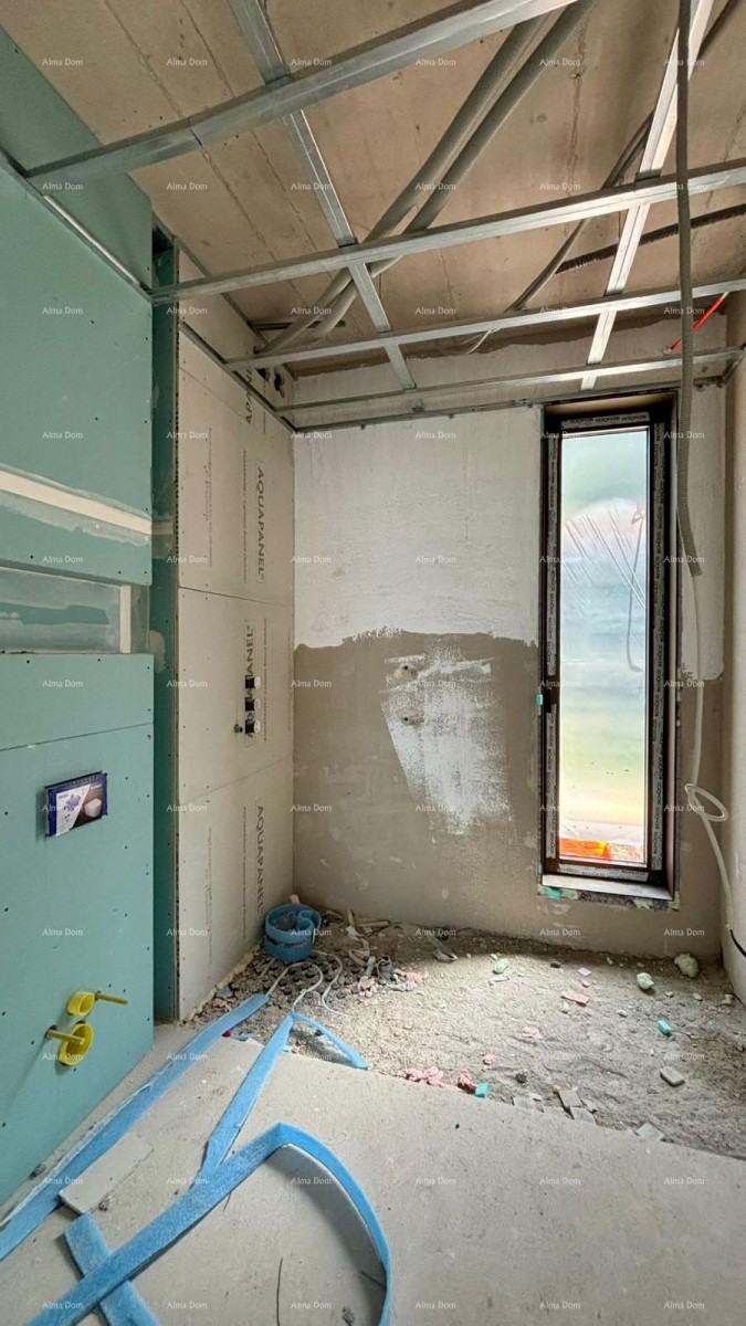 Продается современная вилла в Ровине 42