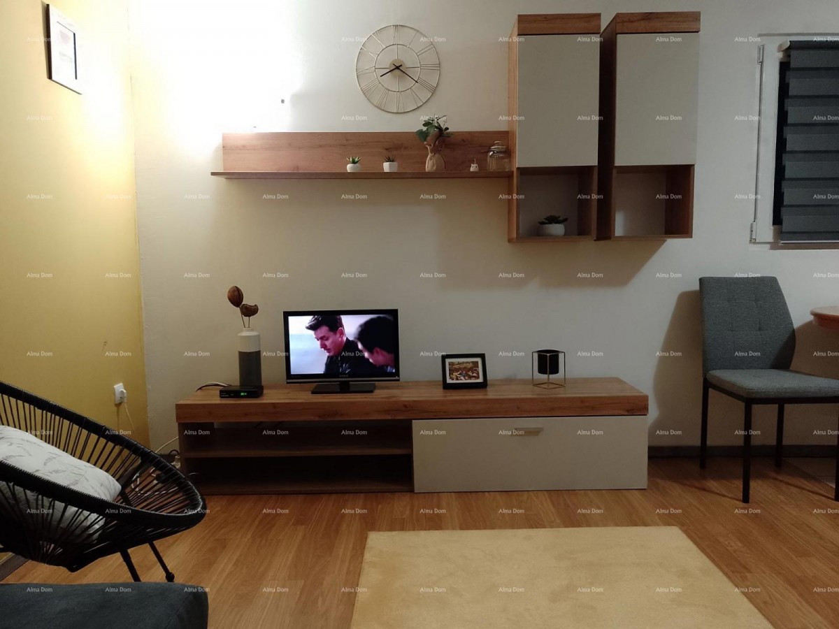 For sale: beautifully decorated apartment, Kavran 2