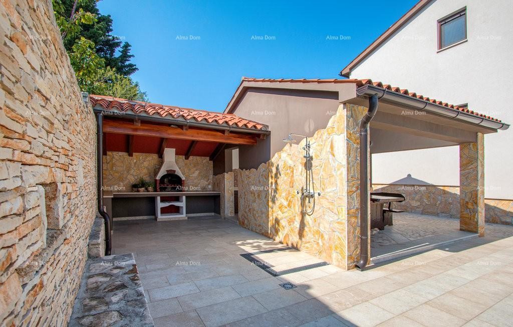 Премантура, отдельный дом с 5 спальнями. Близость к морю. 7