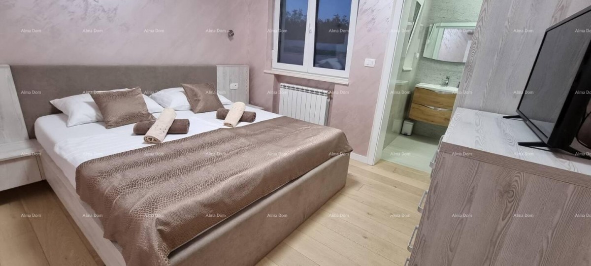 The translation of the title to Slovenian is:  