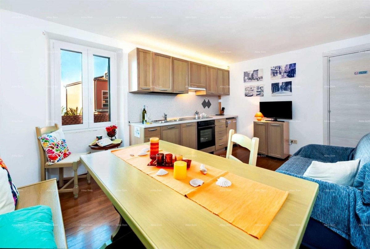 Rovinj – Apartment with a Sea View in the Heart of the City, 50 m from the Sea 3