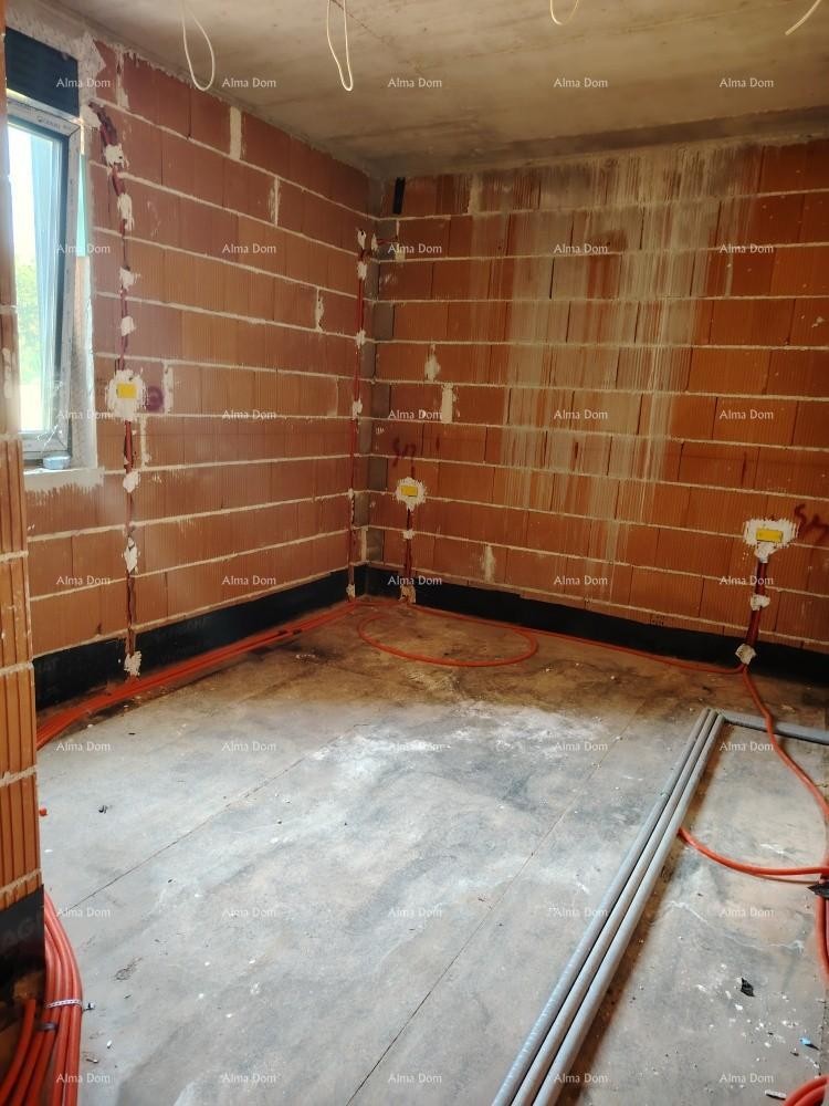 Лижнjan, На продажу фантастическая квартира на первом этаже с бассейном 8