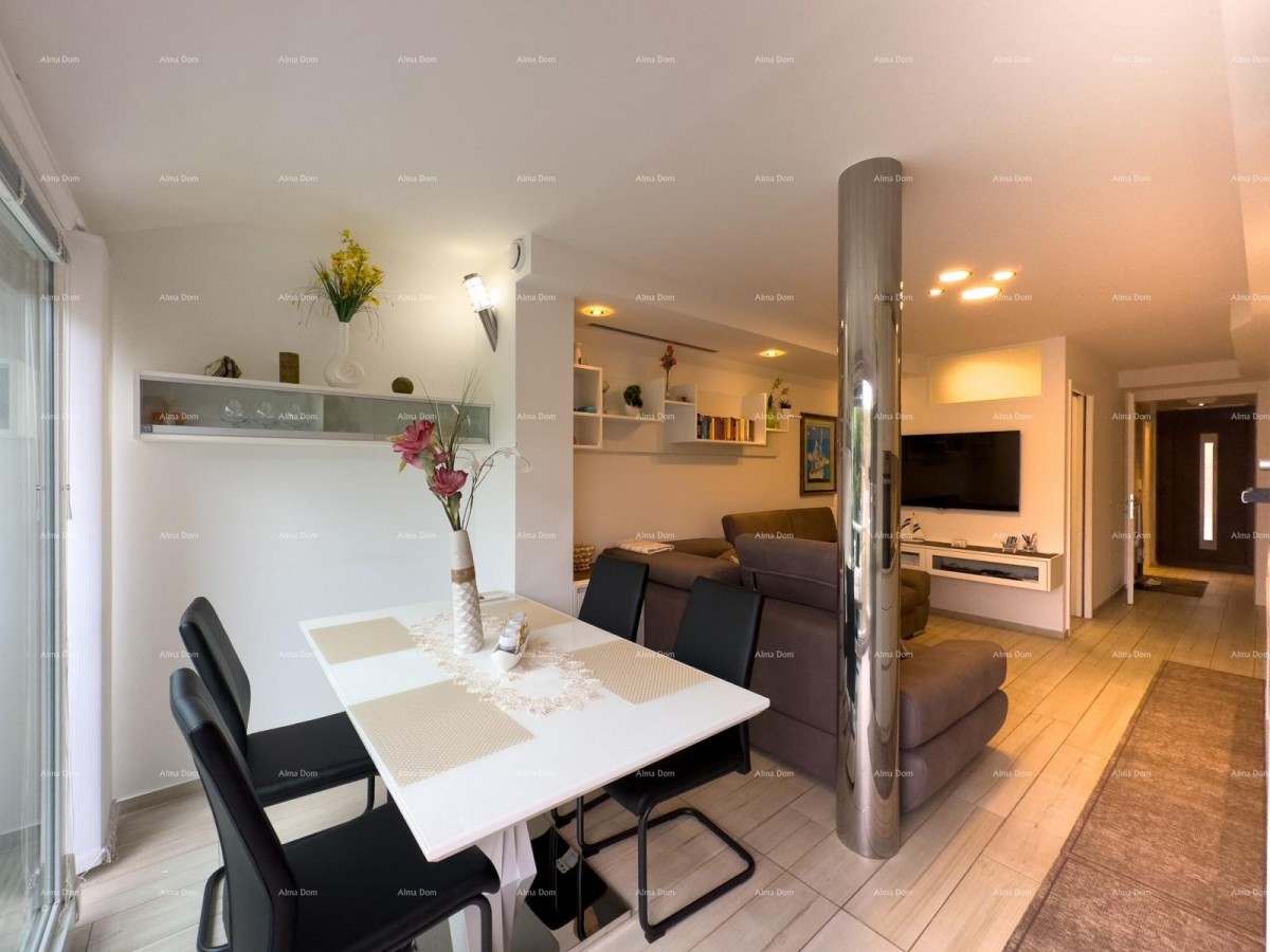 For sale: renovated apartment in Duga Uvala! 20