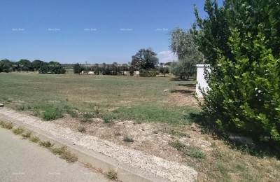 Prodaja - Građevinsko zemljišče na vrhunski lokaciji – Pomer!!